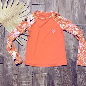 Billabong girls rash guard size 8 / medium